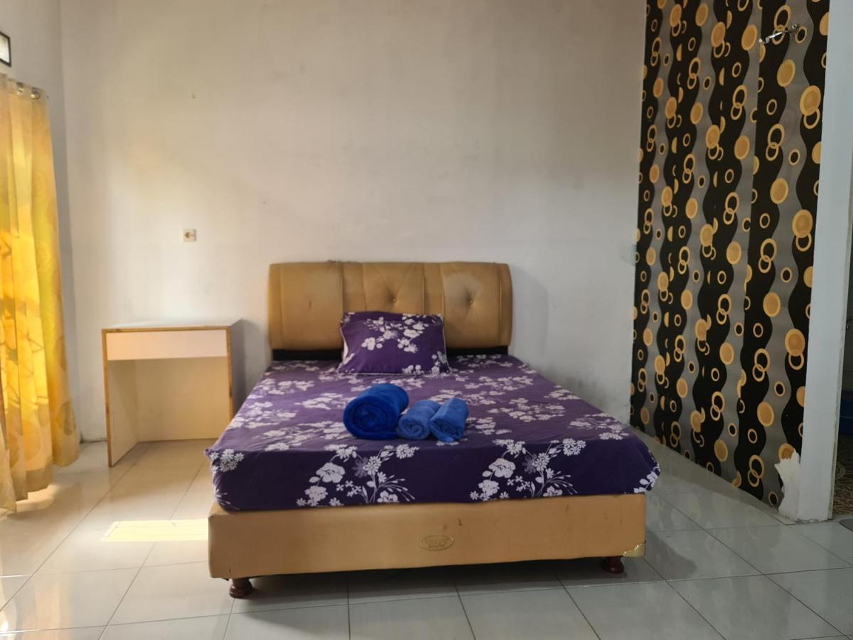 Kampung Istal Villa Pamijahan Bogor Ngoại thất bức ảnh