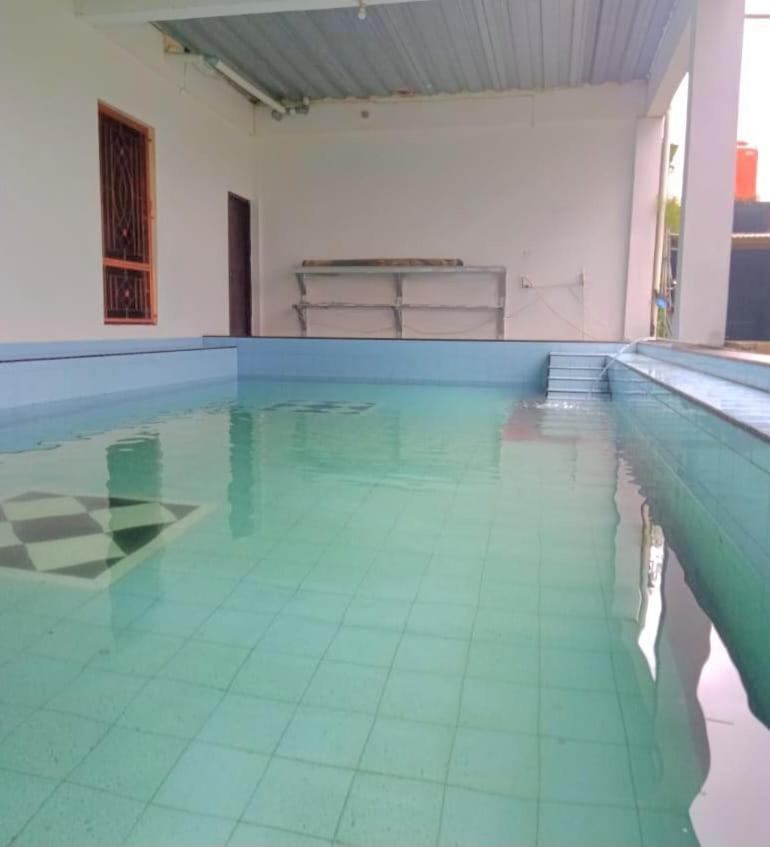 Kampung Istal Villa Pamijahan Bogor Ngoại thất bức ảnh